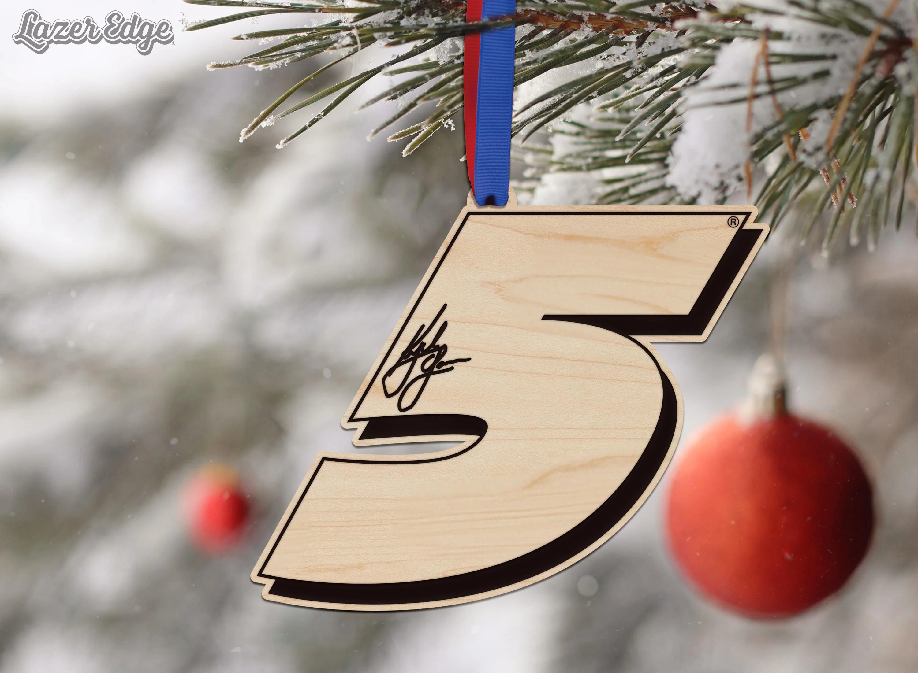 Kyle Larson #5 Wooden Ornament - Image 4