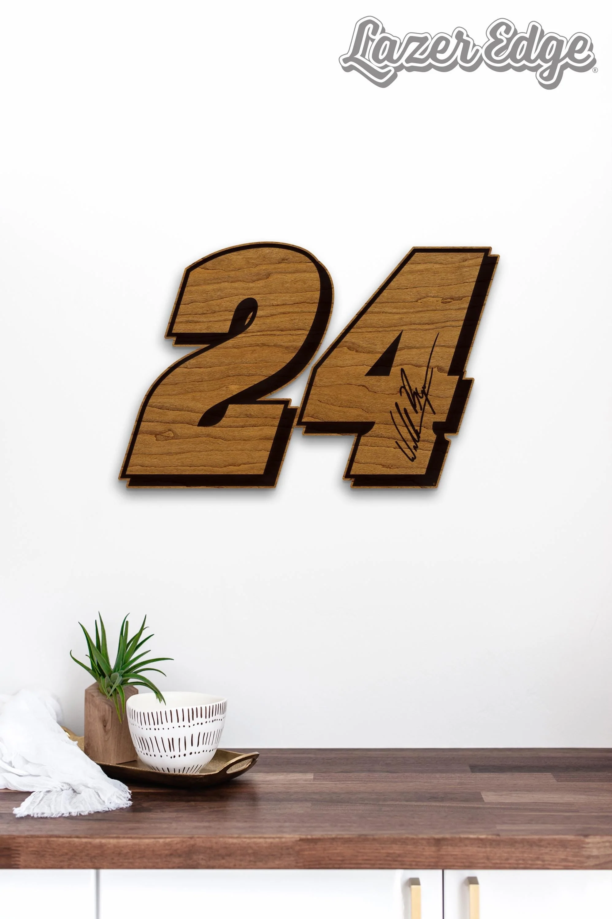 William Byron #24 Wooden Wall Hanging - Image 3