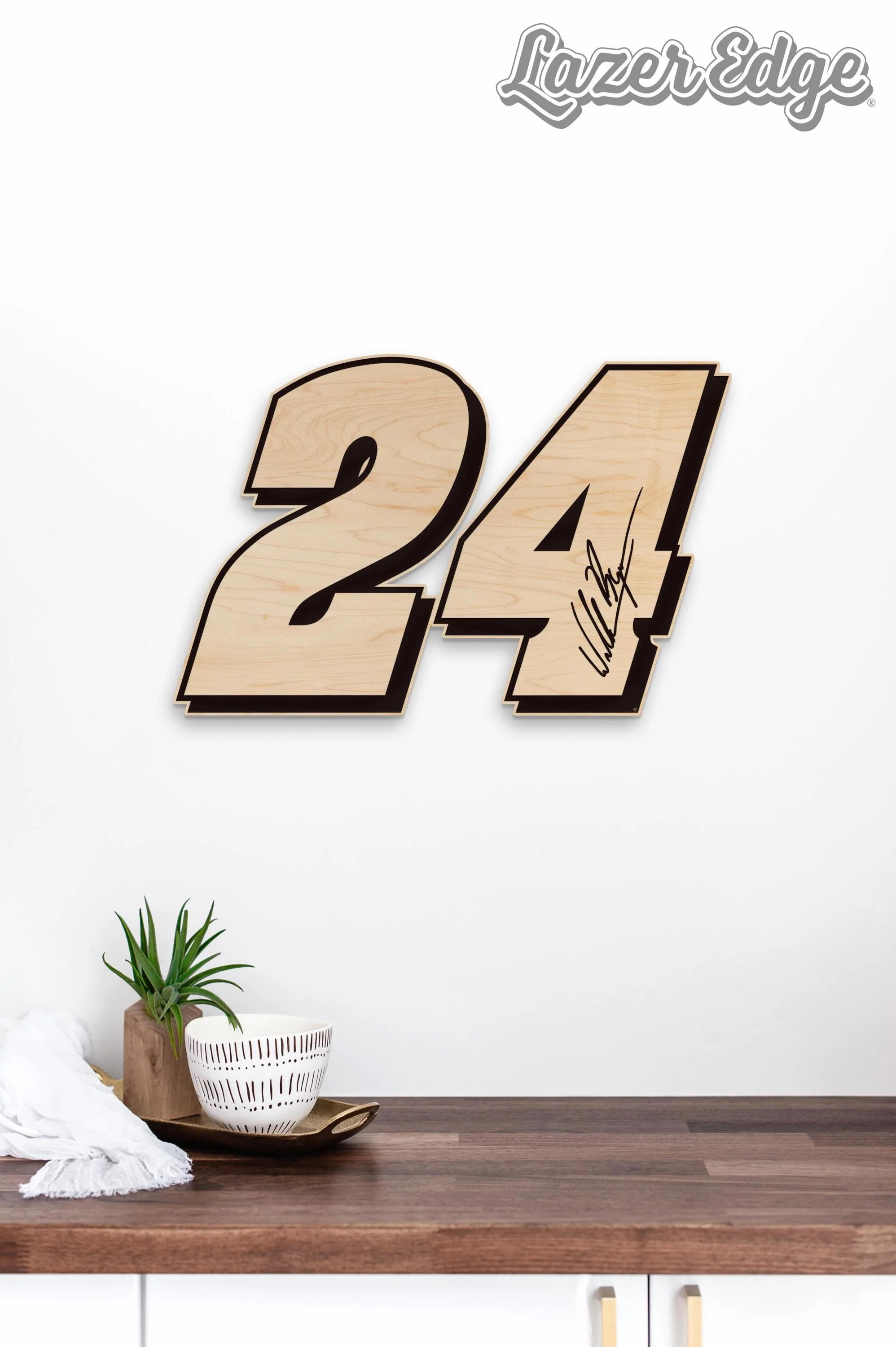 William Byron #24 Wooden Wall Hanging - Image 4